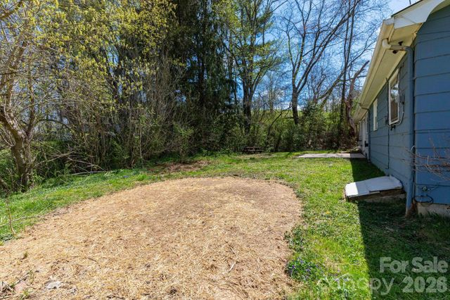 380 Woodland Church Road, Clyde, NC 28721