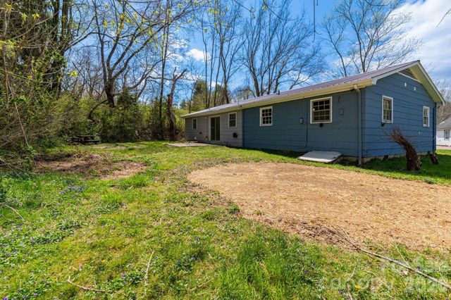 380 Woodland Church Road, Clyde, NC 28721