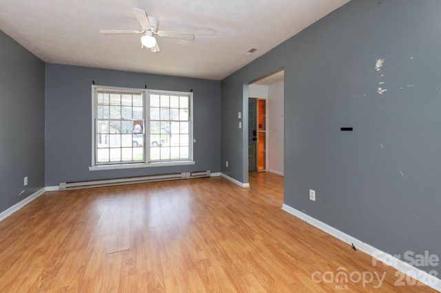 380 Woodland Church Road, Clyde, NC 28721