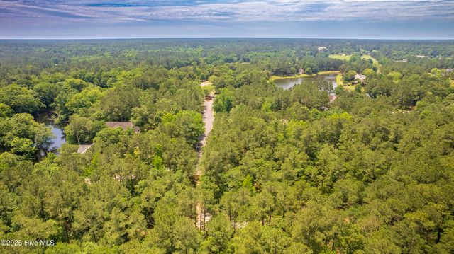 104 River Woods Drive, Wallace, NC 28466
