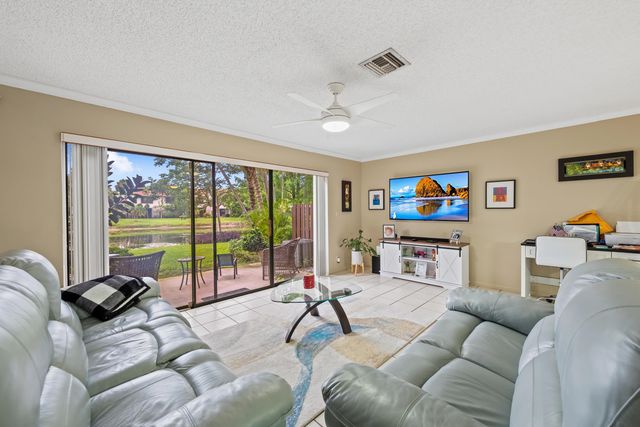 4352 Carambola Circle N, Coconut Creek, FL 33066