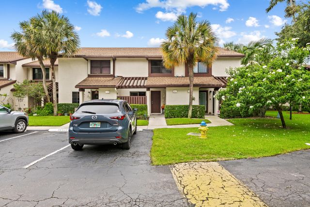 4352 Carambola Circle N, Coconut Creek, FL 33066