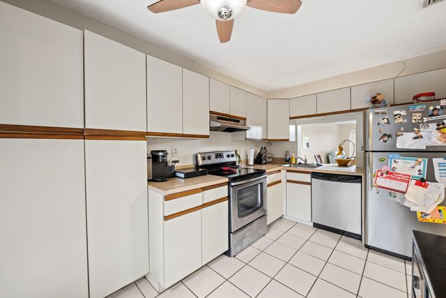 4352 Carambola Circle N, Coconut Creek, FL 33066