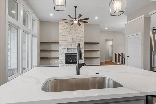13548 Terrace Park Drive, Parkville, MO 64152