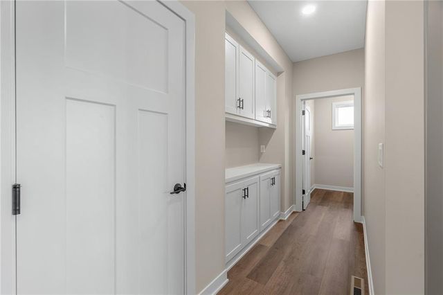 13548 Terrace Park Drive, Parkville, MO 64152