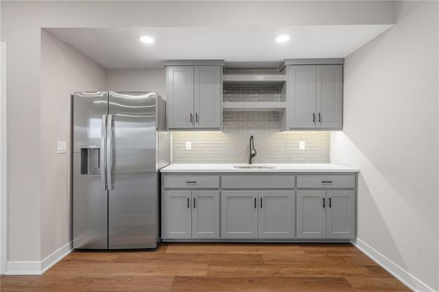 13548 Terrace Park Drive, Parkville, MO 64152