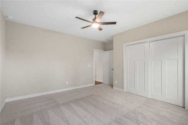 13548 Terrace Park Drive, Parkville, MO 64152