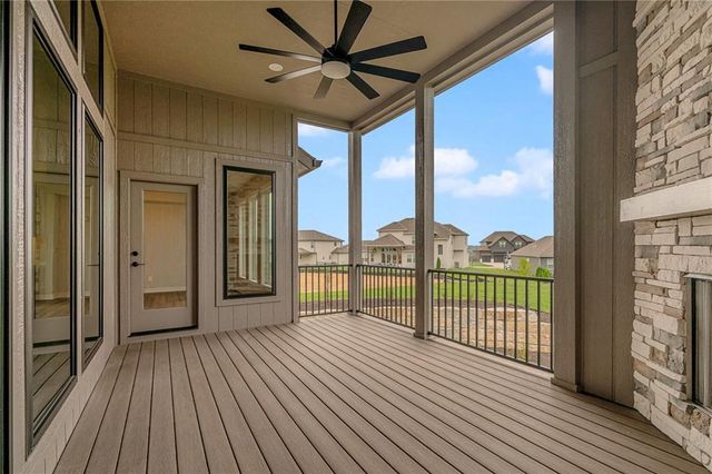 13548 Terrace Park Drive, Parkville, MO 64152