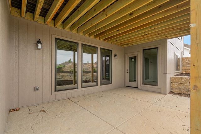13548 Terrace Park Drive, Parkville, MO 64152