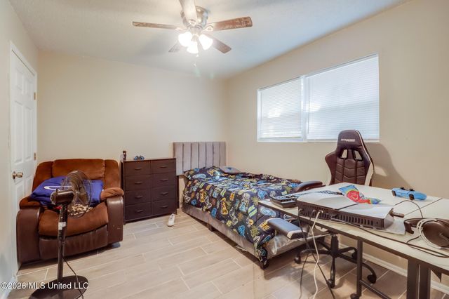 2627 W Angela Circle, Gulfport, MS 39503