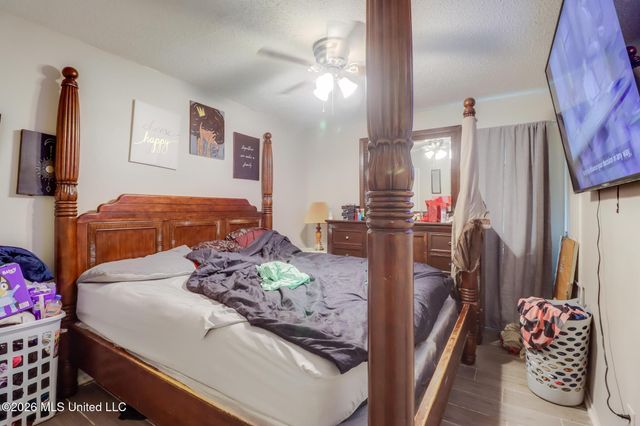 2627 W Angela Circle, Gulfport, MS 39503