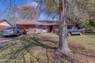 2627 W Angela Circle, Gulfport, MS 39503