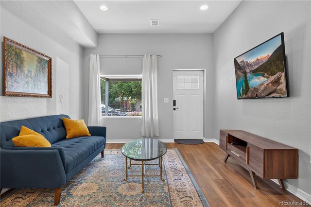 3817 N Franklin Street, Denver, CO 80205
