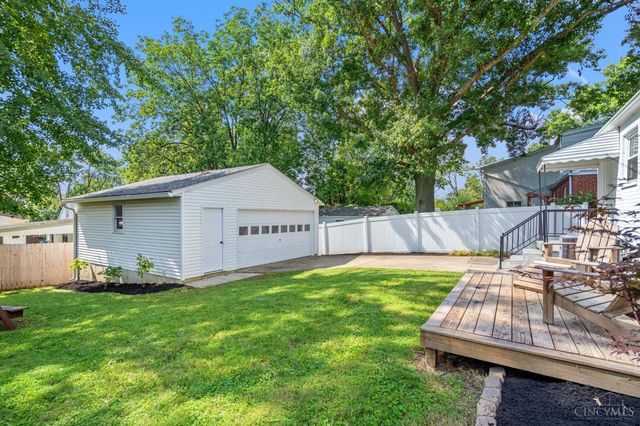 7817 Maple Leaf Drive, Madeira, OH 45243