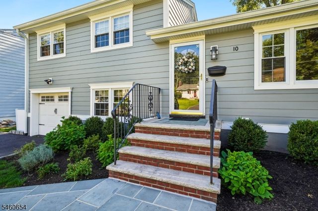 10 Hampton Ter, Livingston Twp., NJ 07039