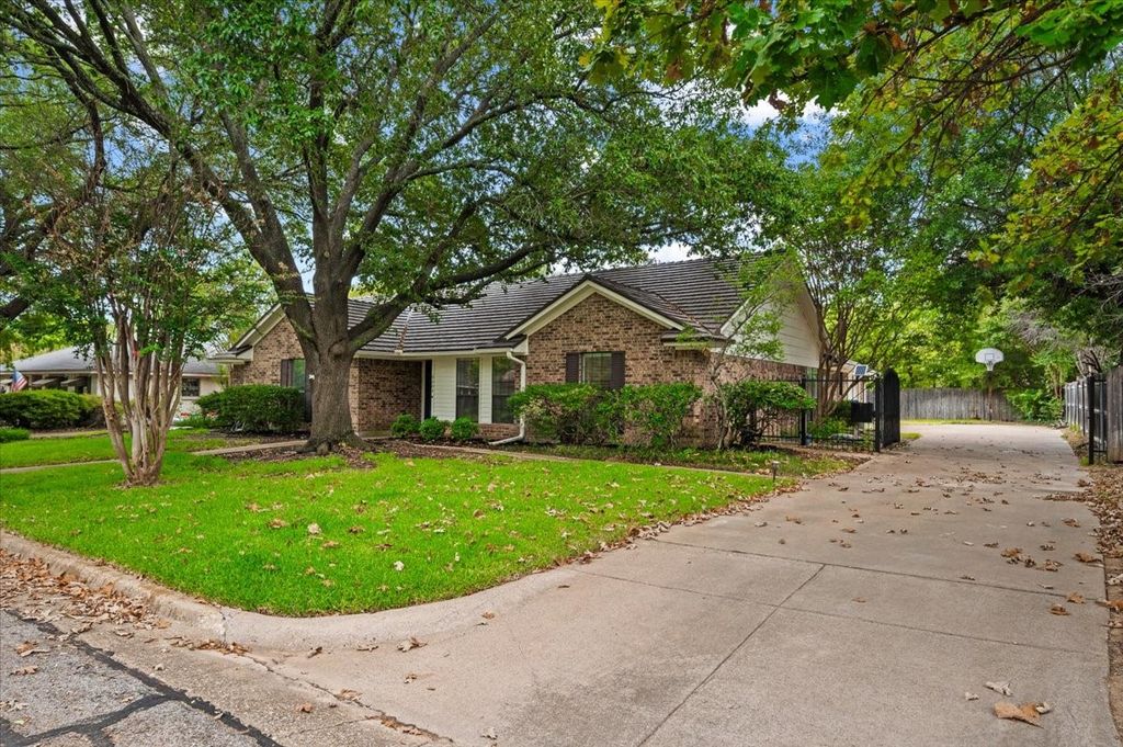 4604 Clay Court Lane, Arlington, TX 76017 — photo 3