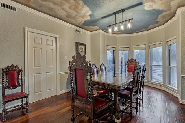 609 Edgewood Drive, Montgomery, TX 77356