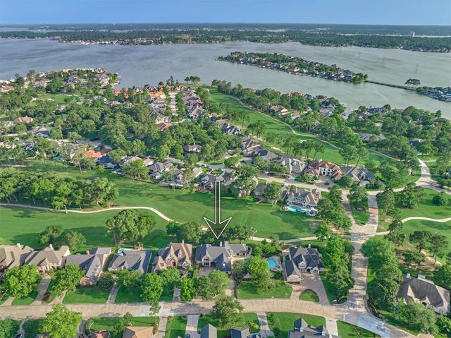 609 Edgewood Drive, Montgomery, TX 77356