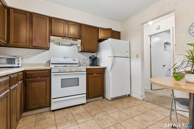 55 Thompson Street 9A, East Haven, CT 06513