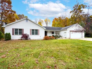 7625 Timberview Avenue, Texas Twp, MI 49009