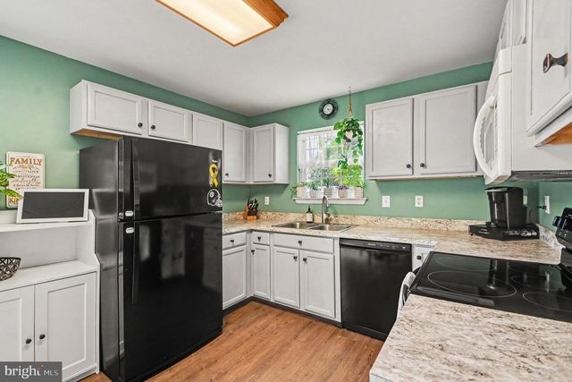418 STATE ST, East Greenville, PA 18041