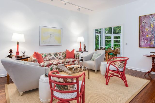 425 Seaspray Avenue, Palm Beach, FL 33480