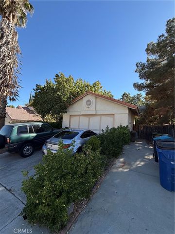 3160 Crowne Drive, Palmdale, CA 92551