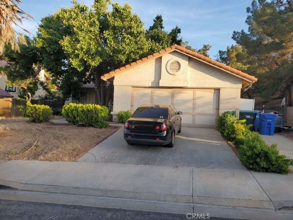 3160 Crowne Drive, Palmdale, CA 92551