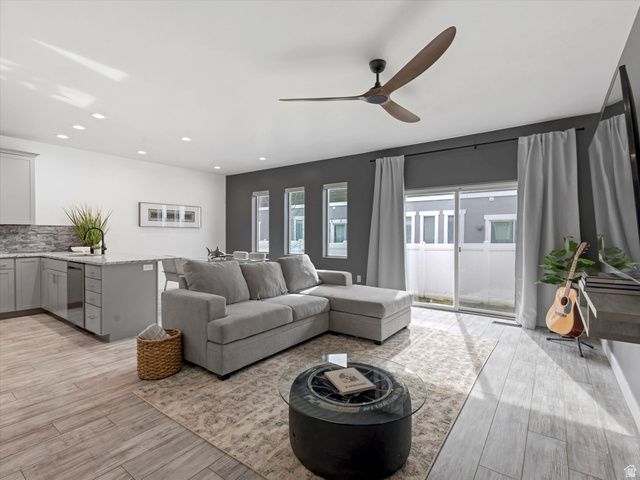 1733 W SHADE LN, Riverton, UT 84065