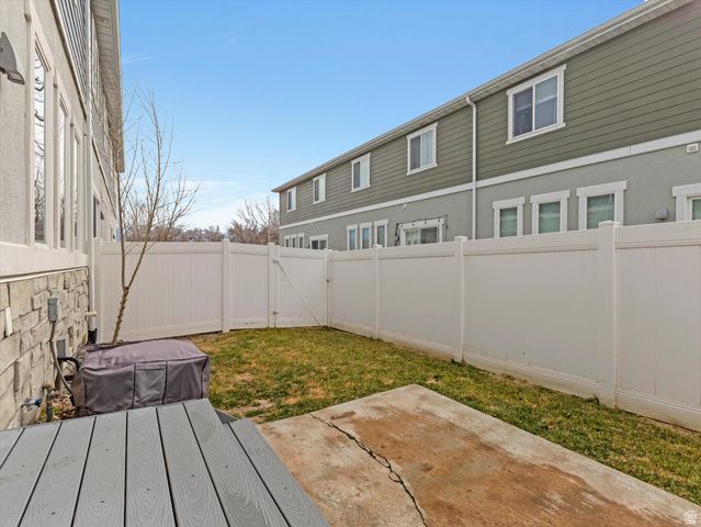 1733 W SHADE LN, Riverton, UT 84065