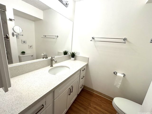 747 Amana Street 413, Honolulu, HI 96814