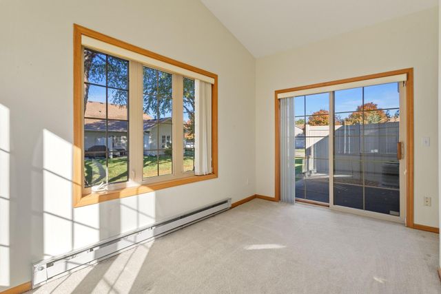 2991 Pitrina Way, Little Canada, MN 55117