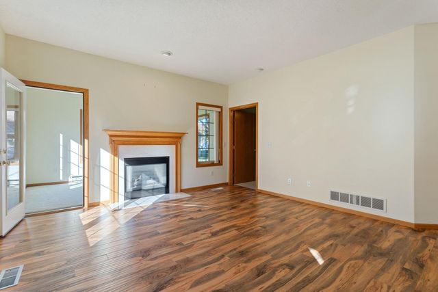 2991 Pitrina Way, Little Canada, MN 55117