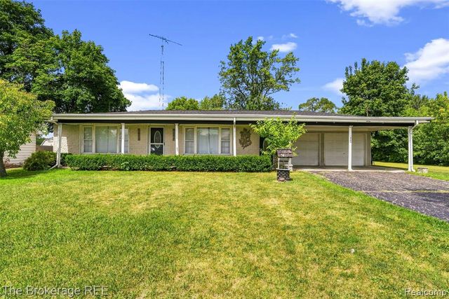 1049 E Hill Road, Grand Blanc, MI 48439