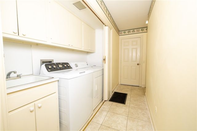 5 Tobey Woods, Pittsford, NY 14534