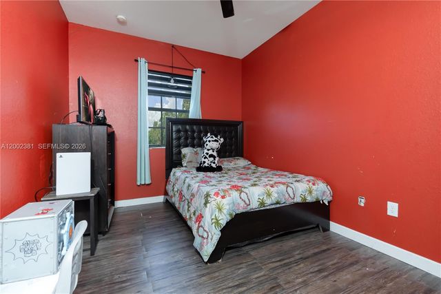 685 SE 37th Pl, Homestead, FL 33033