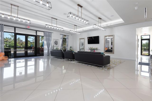 685 SE 37th Pl, Homestead, FL 33033