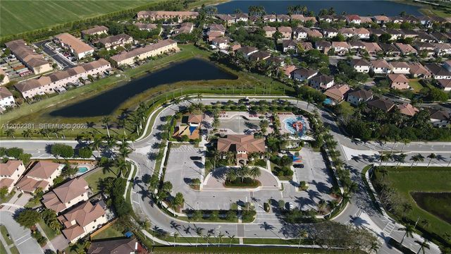 685 SE 37th Pl, Homestead, FL 33033