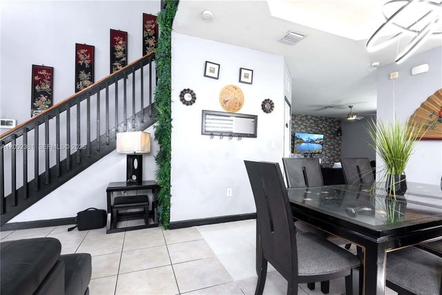 685 SE 37th Pl, Homestead, FL 33033