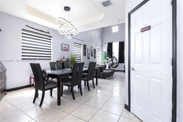 685 SE 37th Pl, Homestead, FL 33033