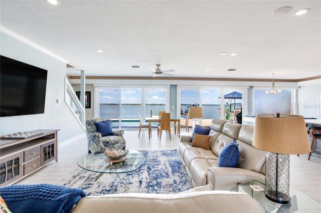 547 JOHNS PASS AVENUE, Madeira Beach, FL 33708