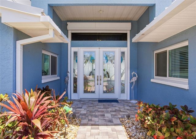 547 JOHNS PASS AVENUE, Madeira Beach, FL 33708