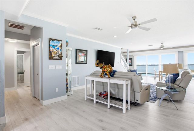 547 JOHNS PASS AVENUE, Madeira Beach, FL 33708