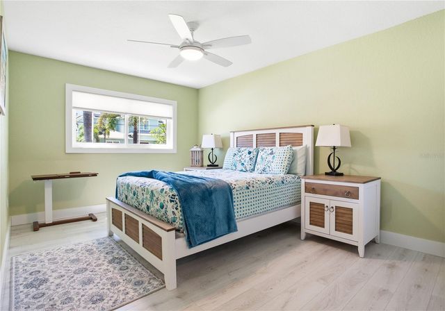 547 JOHNS PASS AVENUE, Madeira Beach, FL 33708