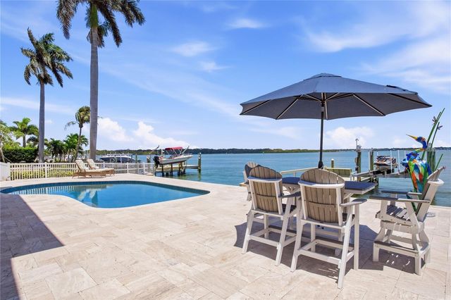 547 JOHNS PASS AVENUE, Madeira Beach, FL 33708