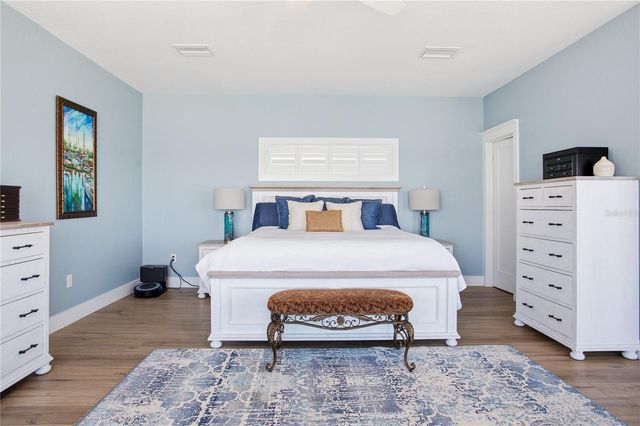 547 JOHNS PASS AVENUE, Madeira Beach, FL 33708