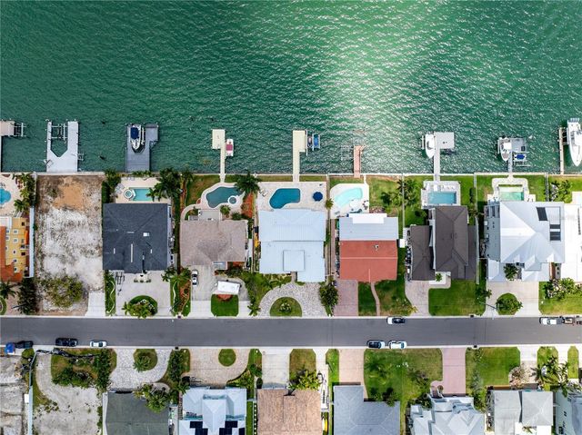 547 JOHNS PASS AVENUE, Madeira Beach, FL 33708