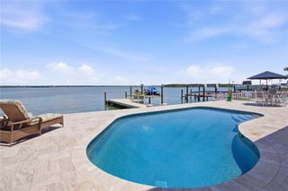 547 JOHNS PASS AVENUE, Madeira Beach, FL 33708