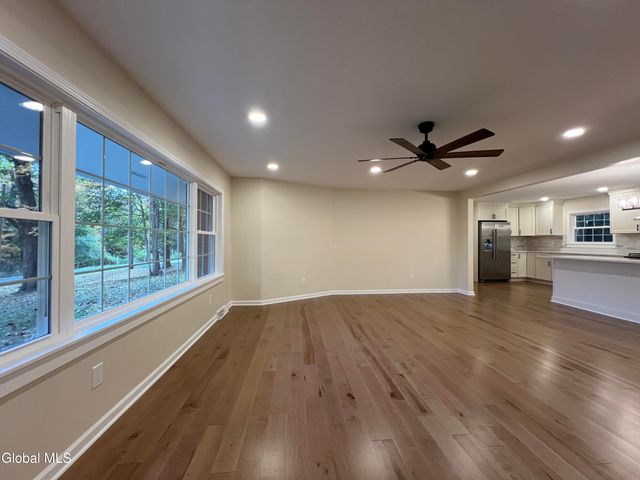 5 Zeph Street, Poestenkill, NY 12198