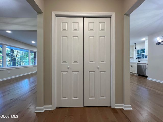 5 Zeph Street, Poestenkill, NY 12198